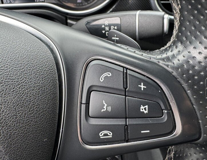 Mercedes-Benz Třídy V Kombi 2,1 l 120 kw