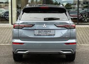 Mitsubishi Outlander SUV / Terénní 2,4 l 225 kw