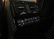 Volkswagen Touareg SUV / Terénní 3,0 l 210 kw