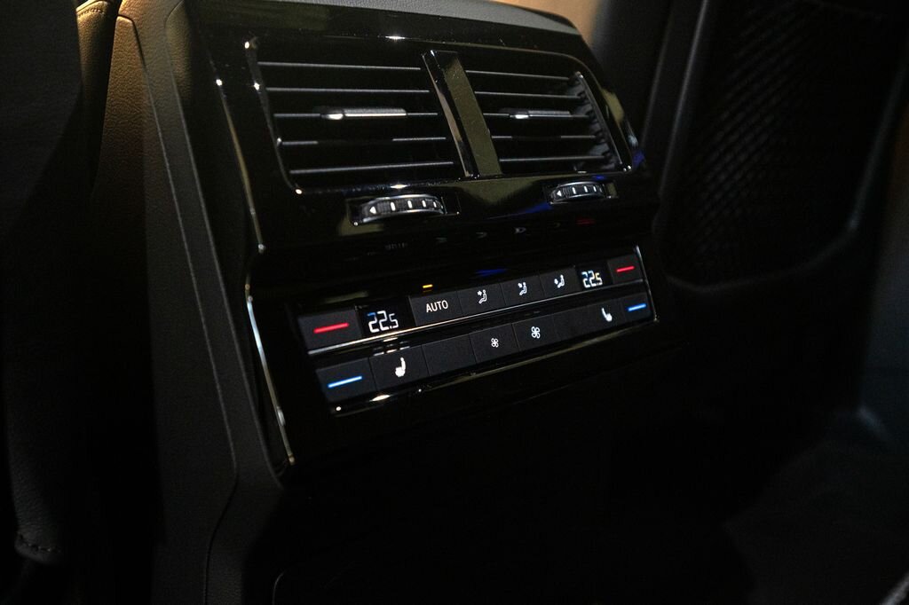 Volkswagen Touareg SUV / Terénní 3,0 l 210 kw