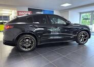 Alfa Romeo Stelvio 4
