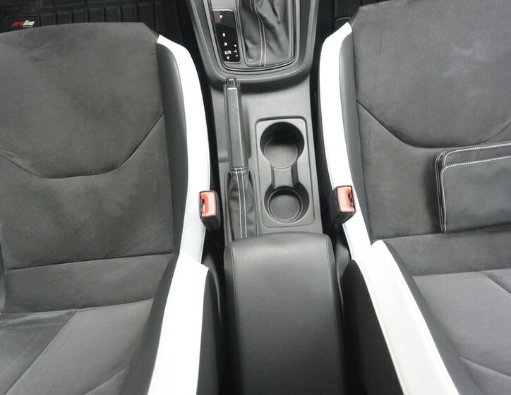 Seat Leon Hatchback 2,0 l 206 kw