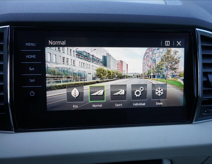 Škoda Karoq SUV / Terénní 2,0 l 110 kw