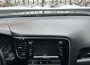 Mitsubishi Outlander SUV 2,0 l 110 kw