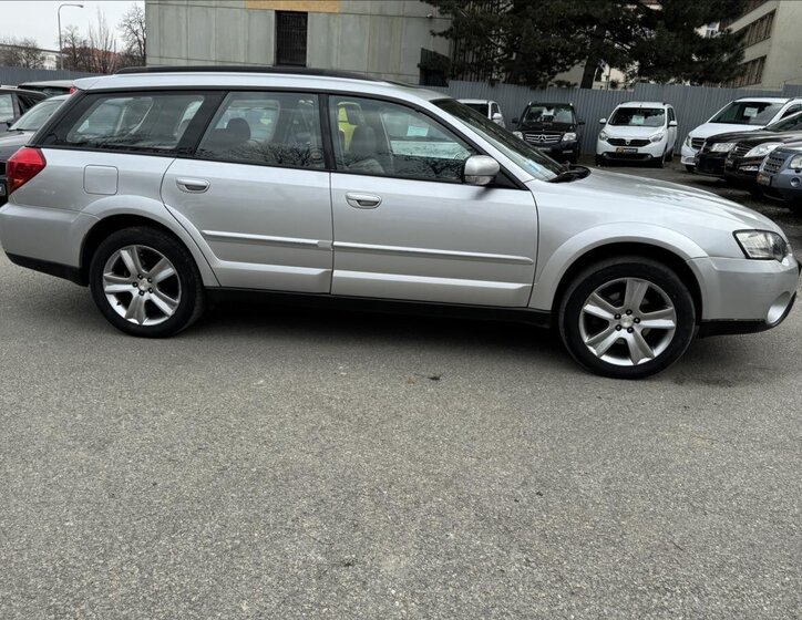 Subaru Legacy Kombi 3,0 l 180 kw