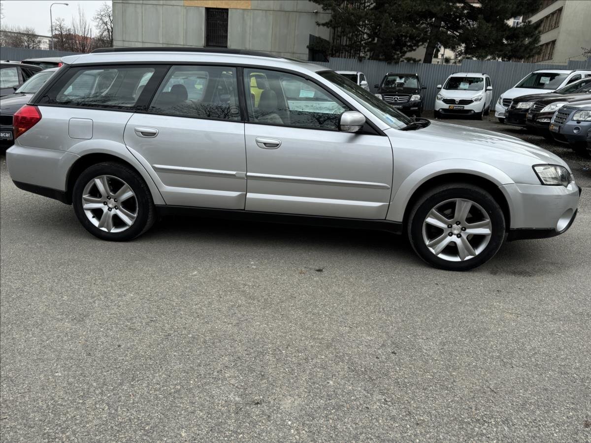 Subaru Legacy Kombi 3,0 l 180 kw