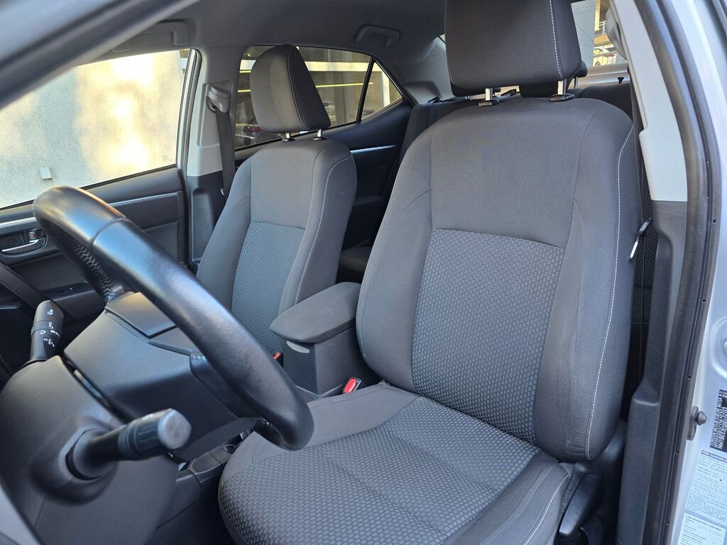 Toyota Corolla Sedan / Limuzína 1,6 l 97 kw