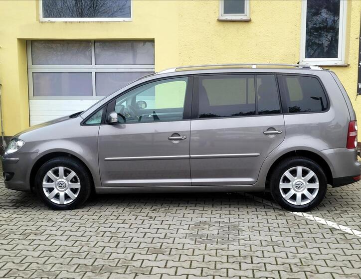 Volkswagen Touran 11