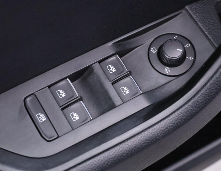 Škoda Superb Liftback 2,0 l 140 kw