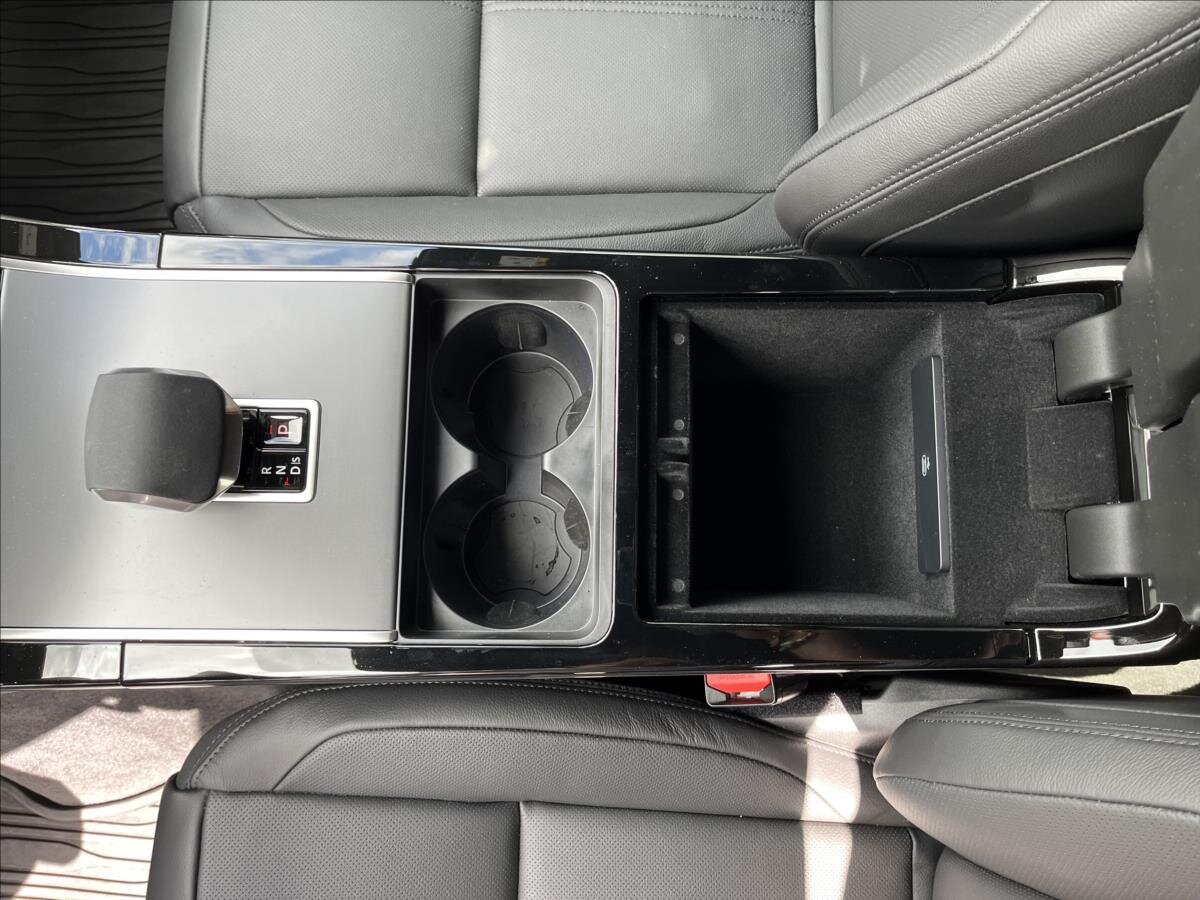 Land Rover Range Rover Velar SUV 2,0 l 297 kw