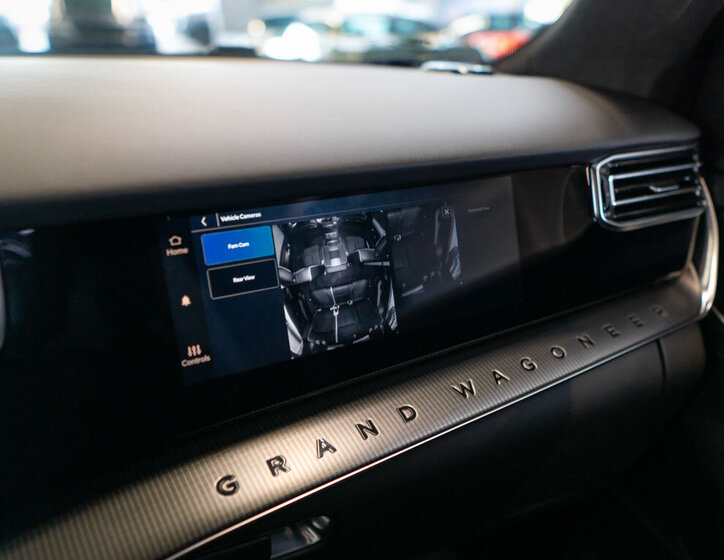 Jeep Grand Wagoneer SUV / Terénní 6,4 l 351 kw