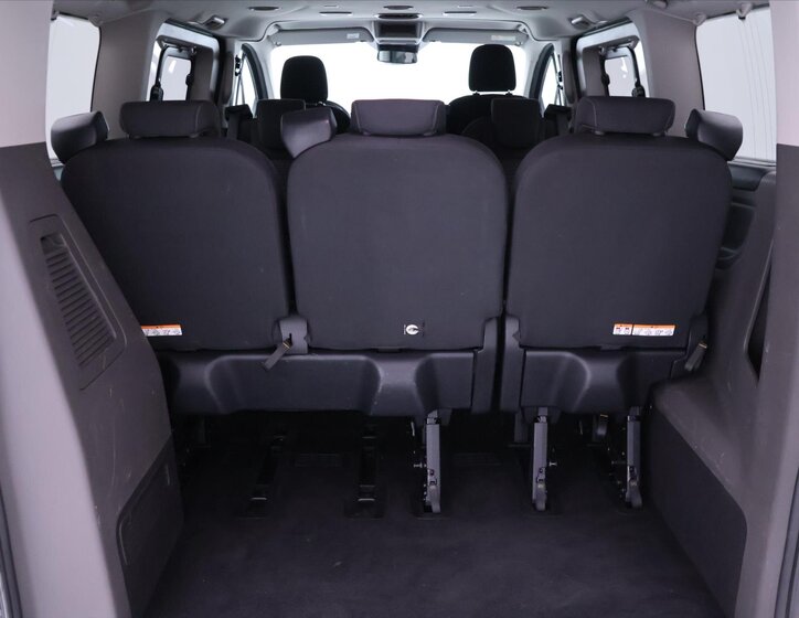 Ford Tourneo Custom 10