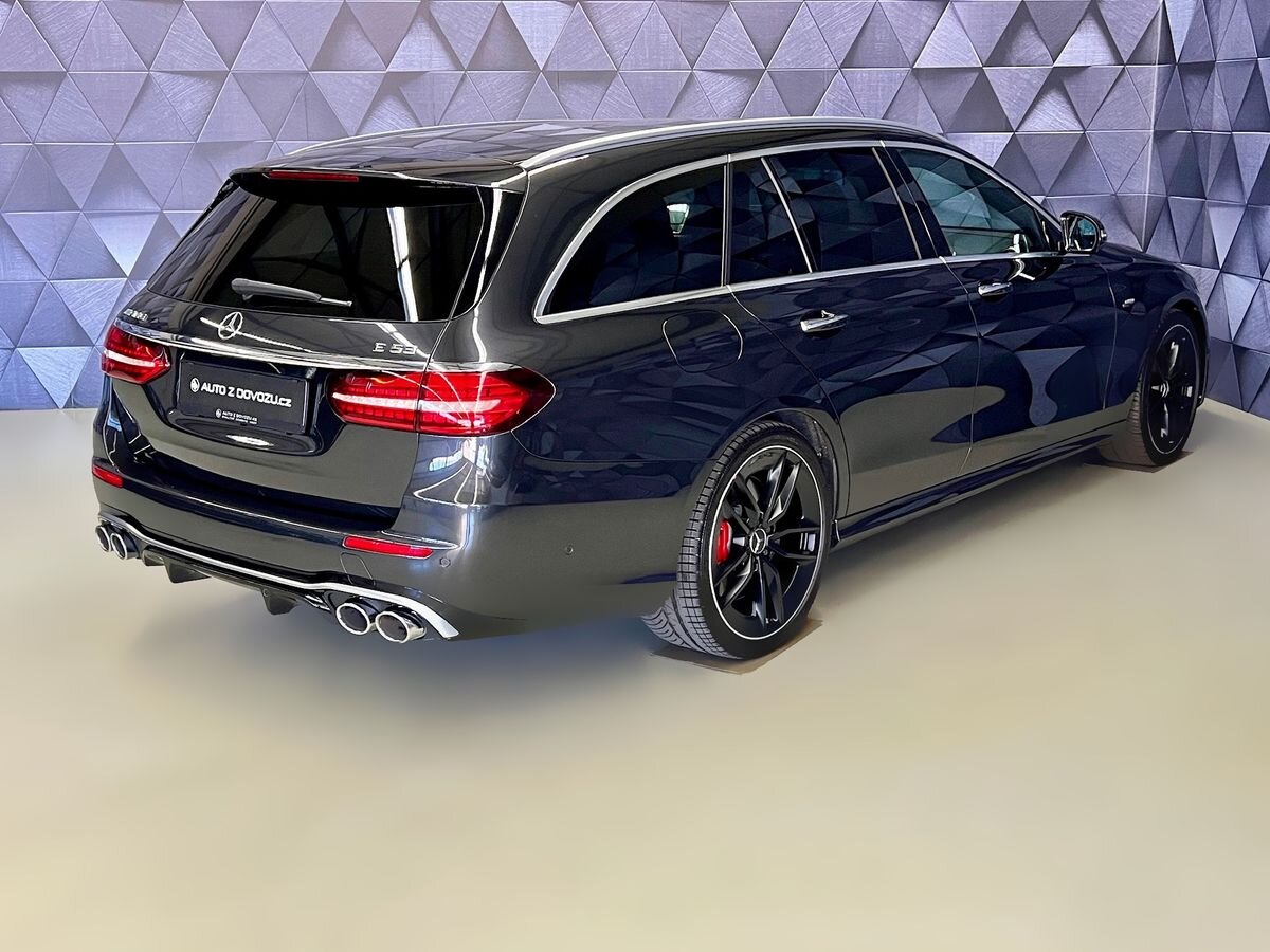 Mercedes-Benz Třídy E Kombi 3,0 l 320 kw