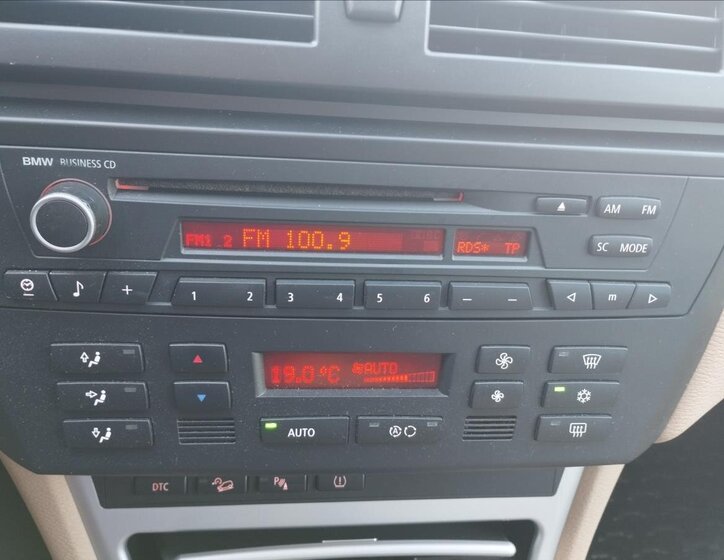 BMW X3 SUV / Terénní 2,0 l 130 kw