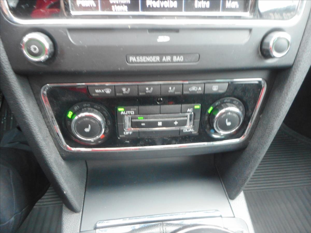 Škoda Superb Kombi 2,0 l 103 kw