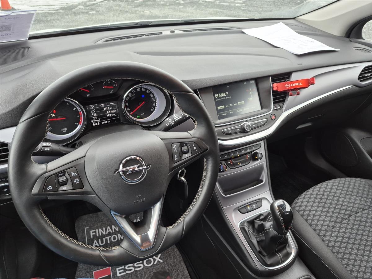 Opel Astra Hatchback 999,0 77 kw