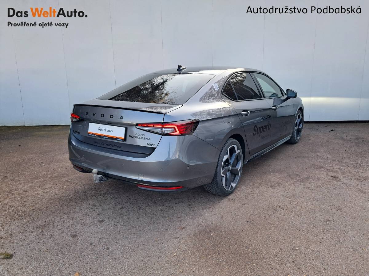 Škoda Superb Liftback 2,0 l 142 kw