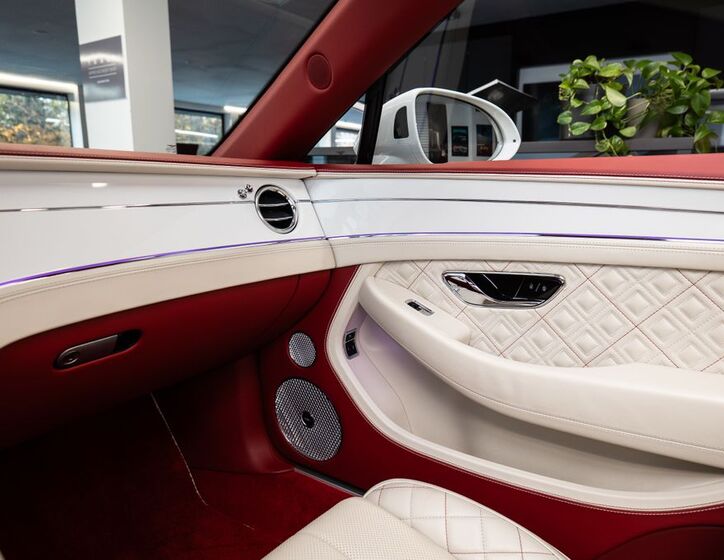 Bentley Continental GTC 16