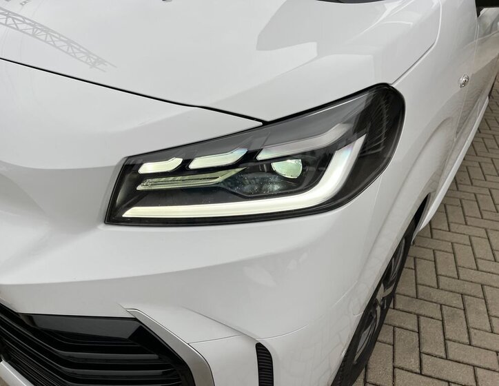 Toyota ProAce Verso 10