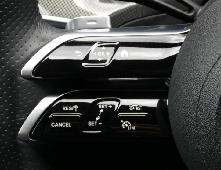Mercedes-Benz Třídy C Sedan / Limuzína 2,0 l 190 kw