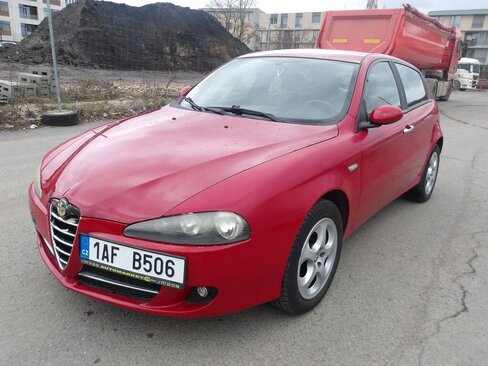 Alfa Romeo 147 Hatchback 1,6 l 77 kw