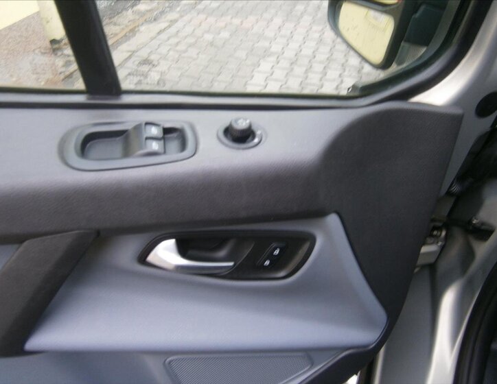 Ford Transit Custom Kombi 2,2 l 92 kw