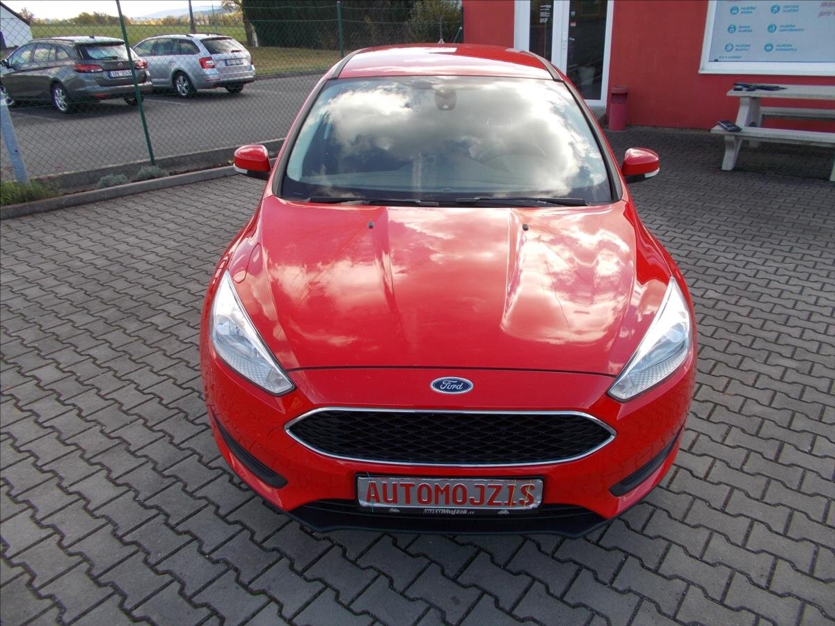 Ford Focus Kombi 999,0 74 kw