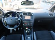 DS Automobiles DS4 Hatchback 1,6 l 88 kw