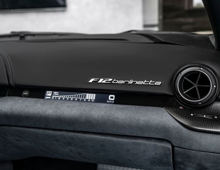 Ferrari F12 Berlinetta 26