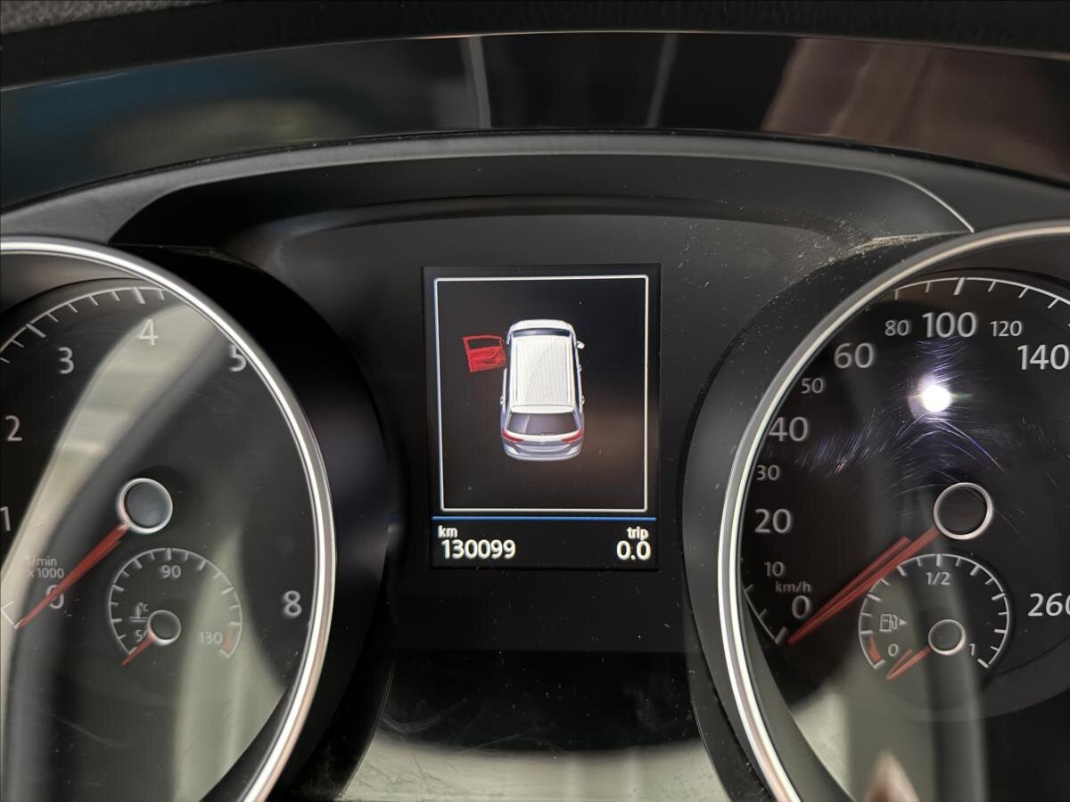 Volkswagen Touran Kombi 1,5 l 110 kw