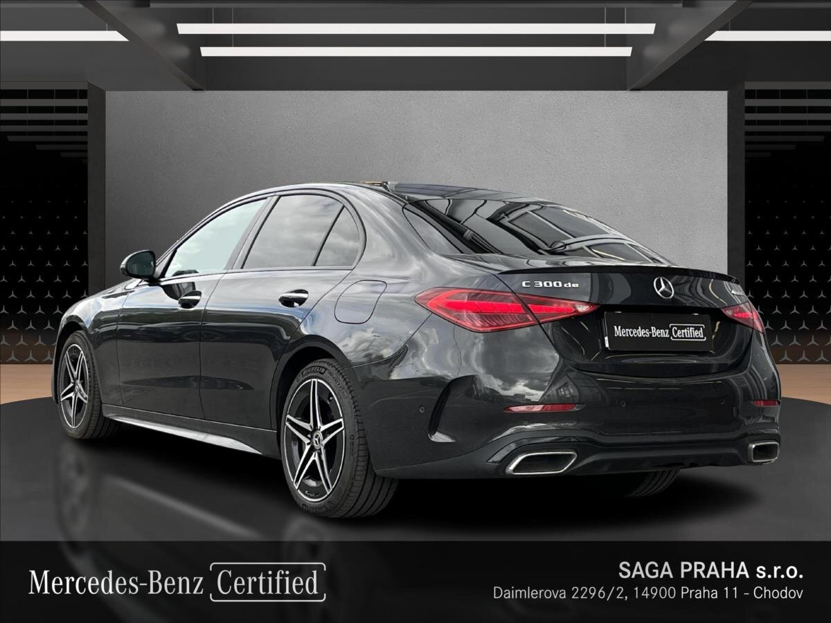 Mercedes-Benz Třídy C Sedan 2,0 l 145 kw