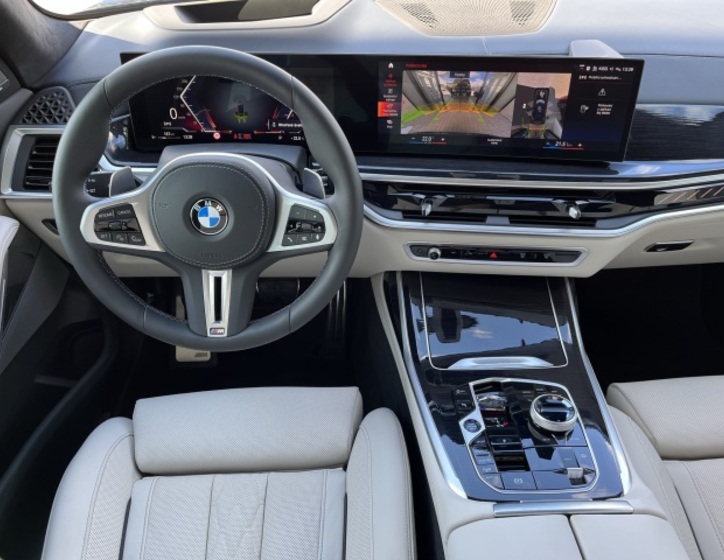 BMW X7 9