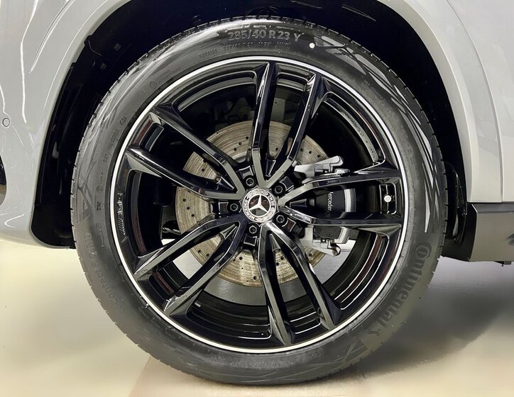 Mercedes-Benz GLS SUV 3,0 l 270 kw