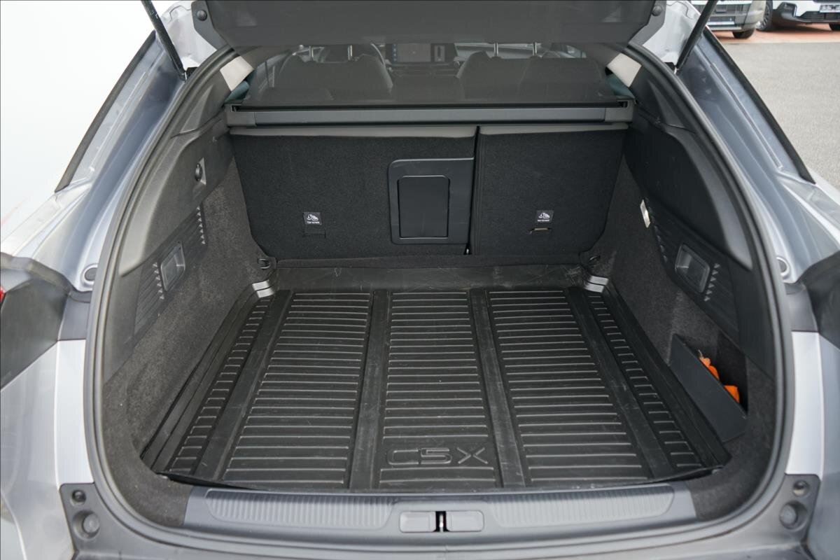 Citroën C5 X Hatchback 1,6 l 133 kw