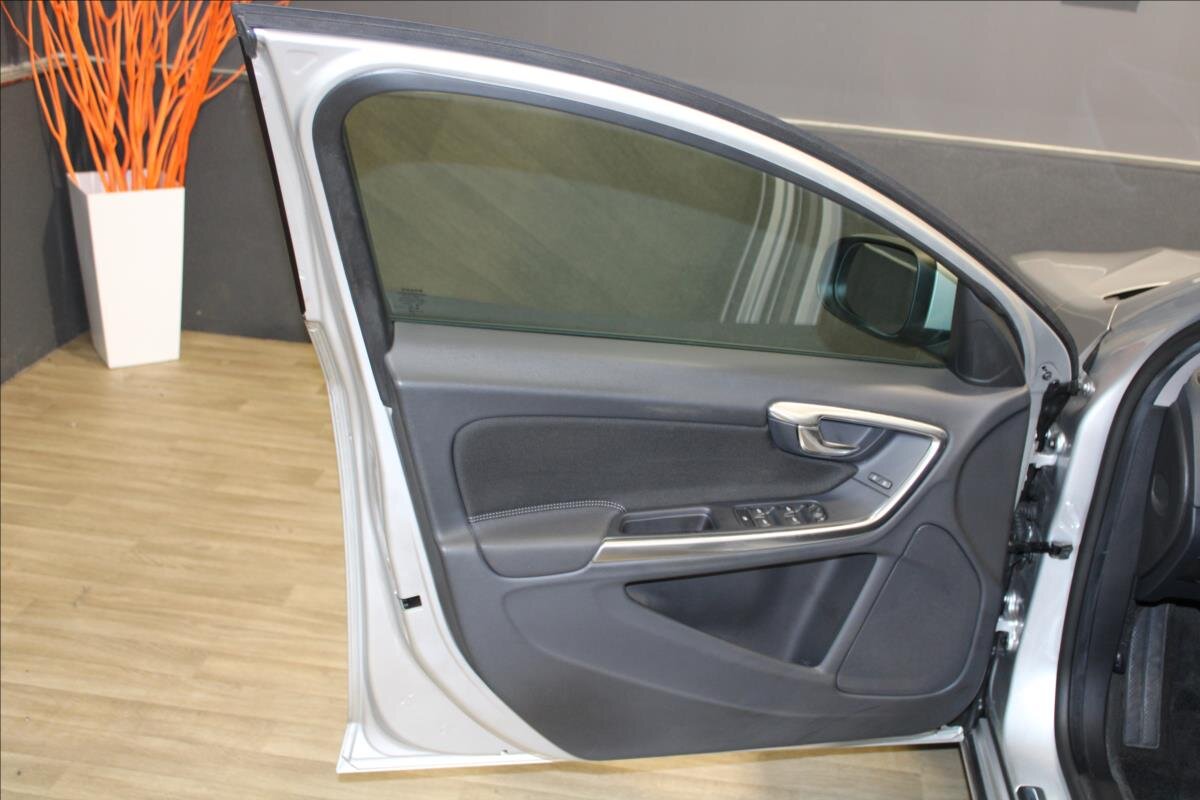 Volvo V60 Kombi 1,6 l 84 kw