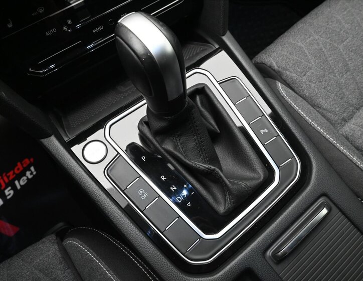 Volkswagen Passat Kombi 2,0 l 110 kw