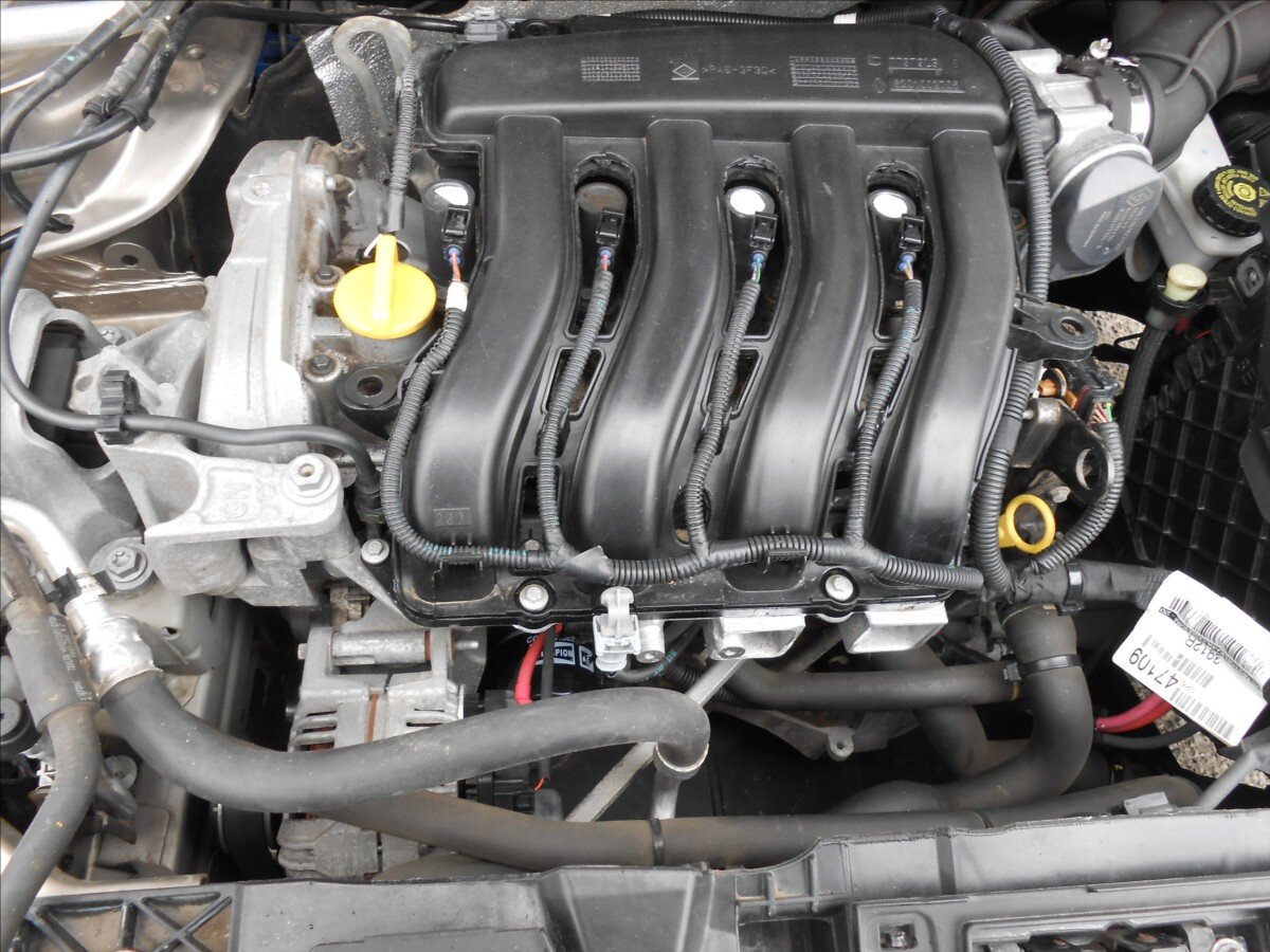 Renault Fluence Sedan / Limuzína 1,6 l 82 kw