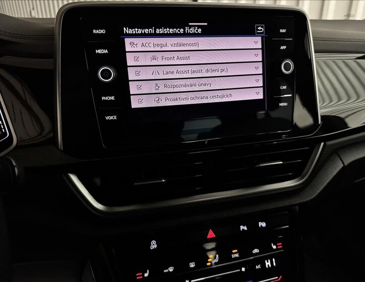 Volkswagen T-Roc SUV 2,0 l 140 kw