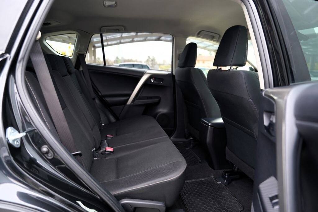 Toyota RAV4 SUV / Terénní 2,0 l 91 kw