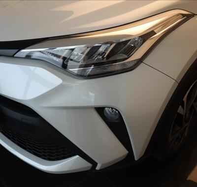 Toyota C-HR 4