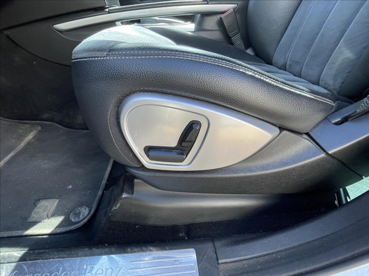 Mercedes-Benz Třídy M SUV 3,0 l 165 kw