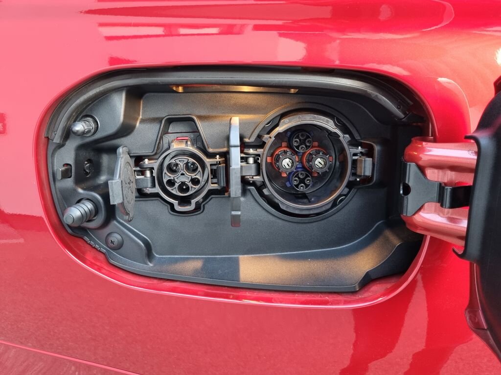 Mitsubishi Outlander SUV / Terénní 2,4 l 165 kw