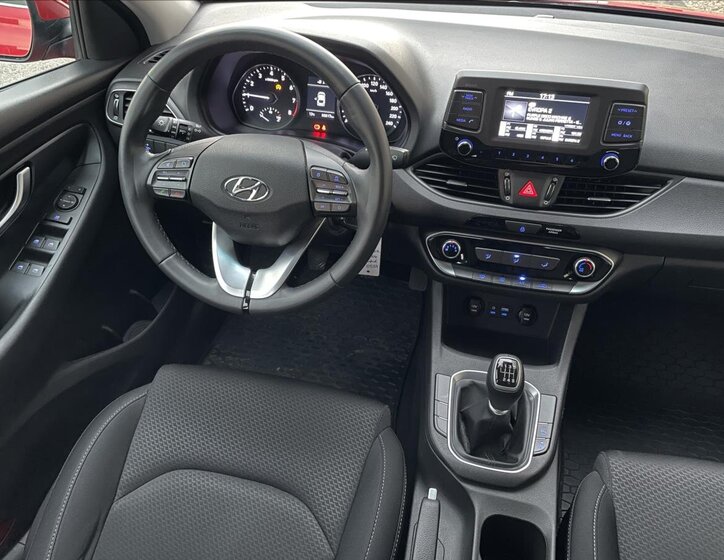 Hyundai i30 Liftback 998,0 88 kw