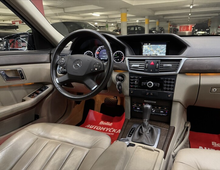 Mercedes-Benz Třídy E 23