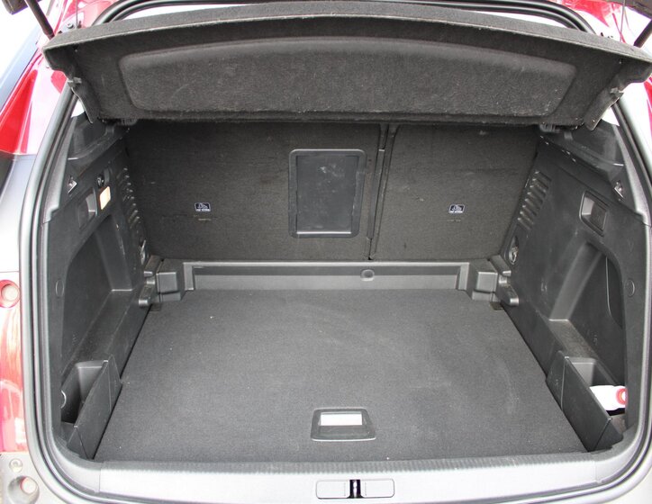 Peugeot 3008 SUV / Terénní 1,5 l 96 kw