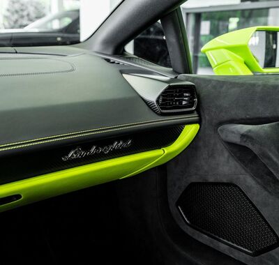 Lamborghini Huracán 18