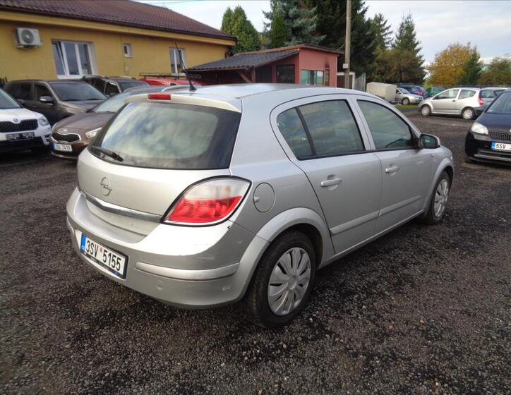 Opel Astra 6