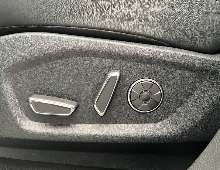 Ford S-MAX MPV 2,5 l 140 kw