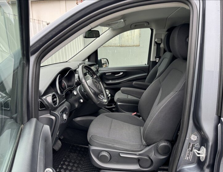 Mercedes-Benz Třídy V Kombi 2,1 l 120 kw