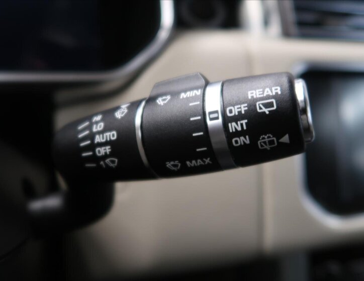 Land Rover Range Rover SUV / Terénní 4,4 l 250 kw